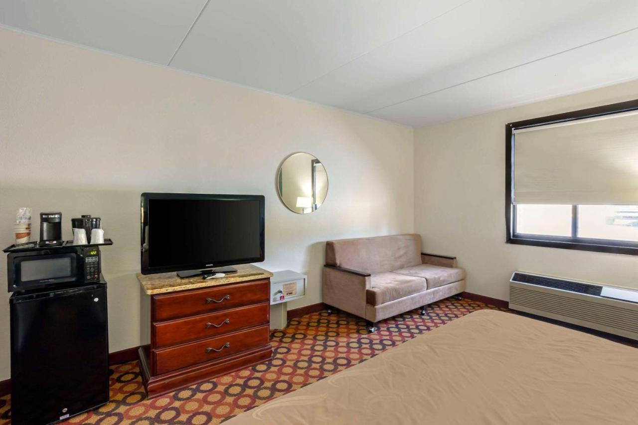 Quality Inn Enola - Harrisburg Extérieur photo