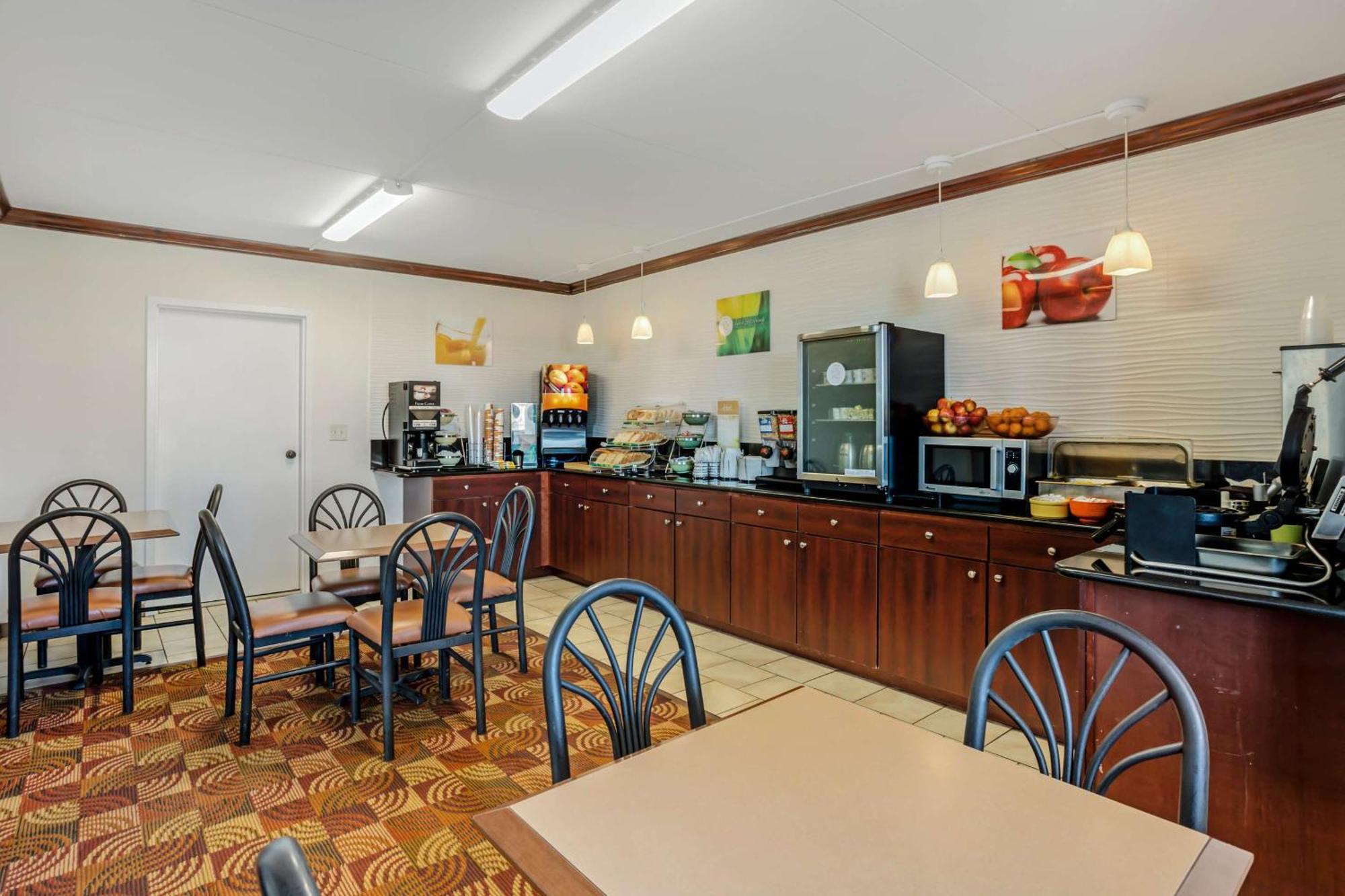 Quality Inn Enola - Harrisburg Extérieur photo