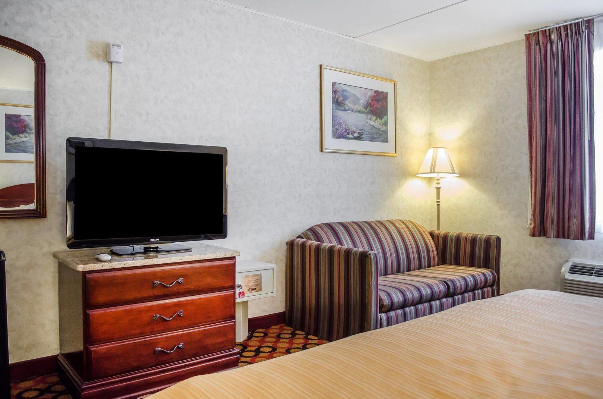Quality Inn Enola - Harrisburg Extérieur photo